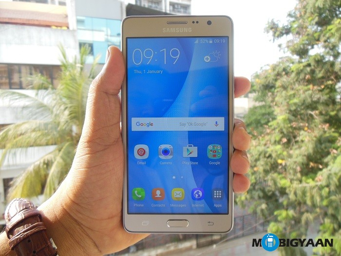 galaxy grand blue hands on