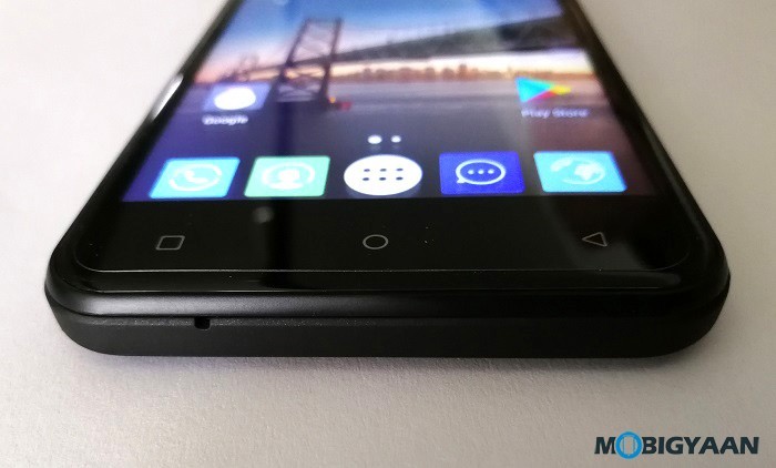 iVoomi Me 5 Hands on Review Images 10