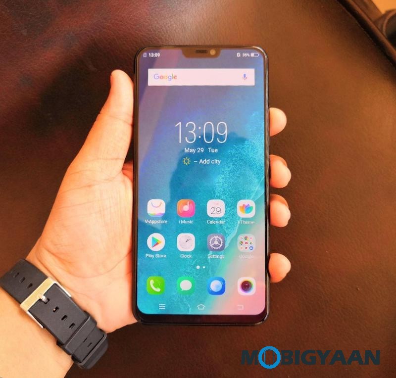 Vivo X21 Hands on Worlds First Smartphone with In Display Fingerprint Scanner Images 5