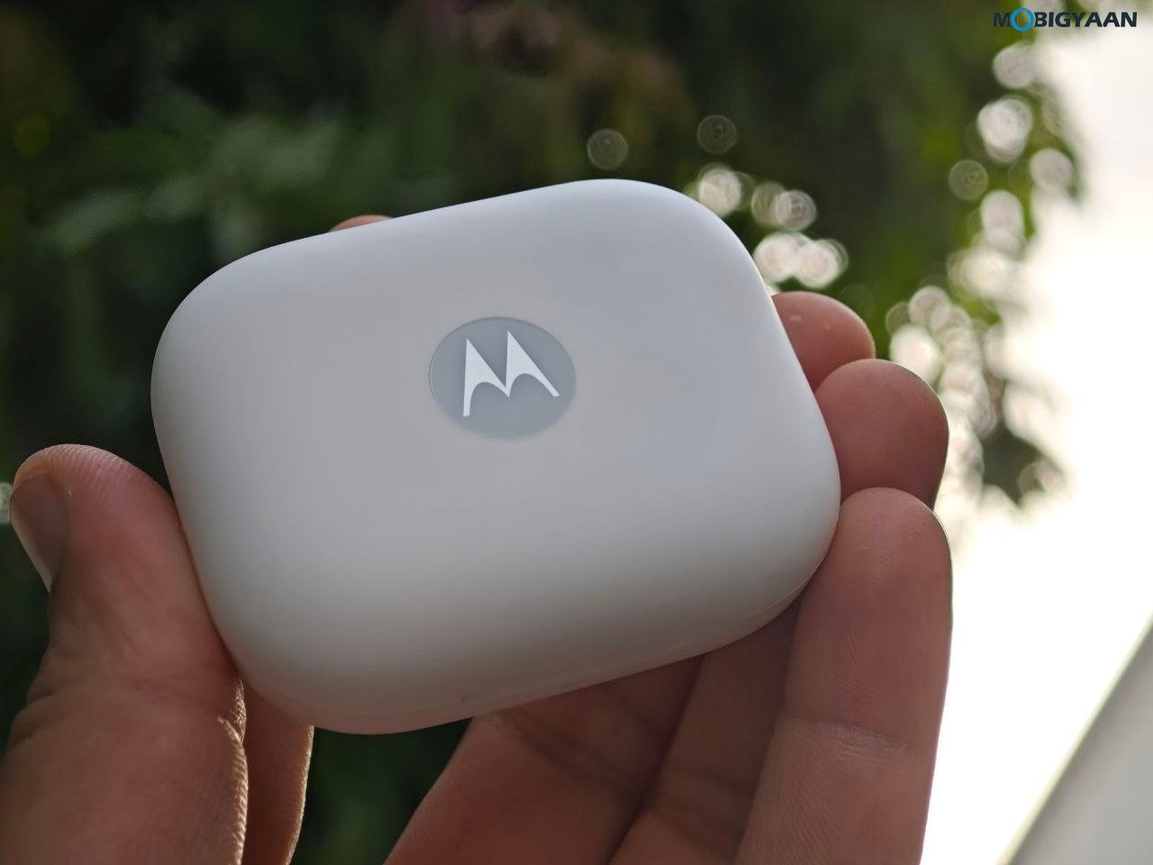 moto buds Review Design 20