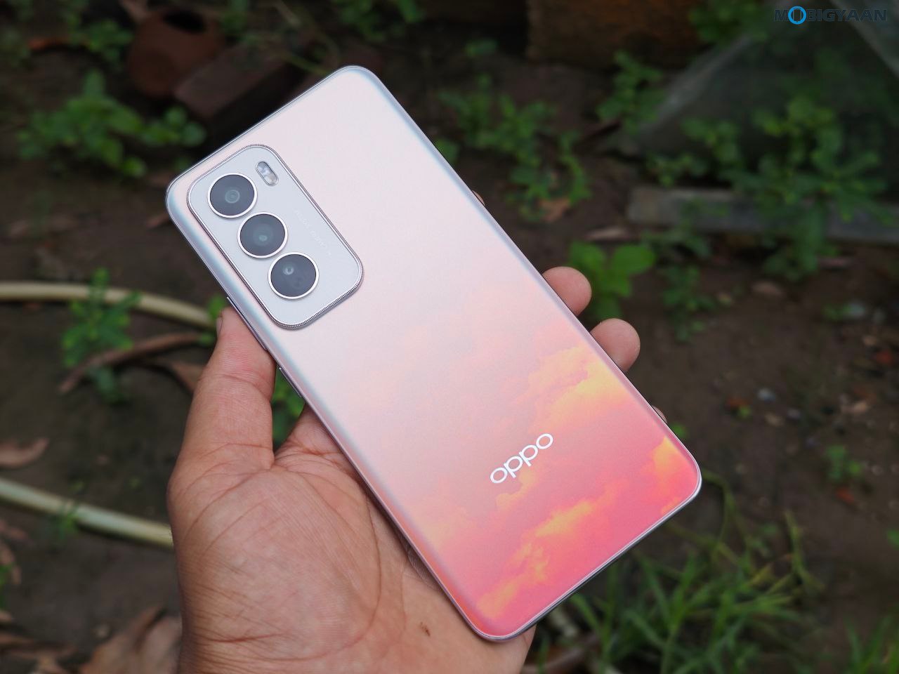 OPPO Reno12 5G Review Design Display Cameras Build Quality 10