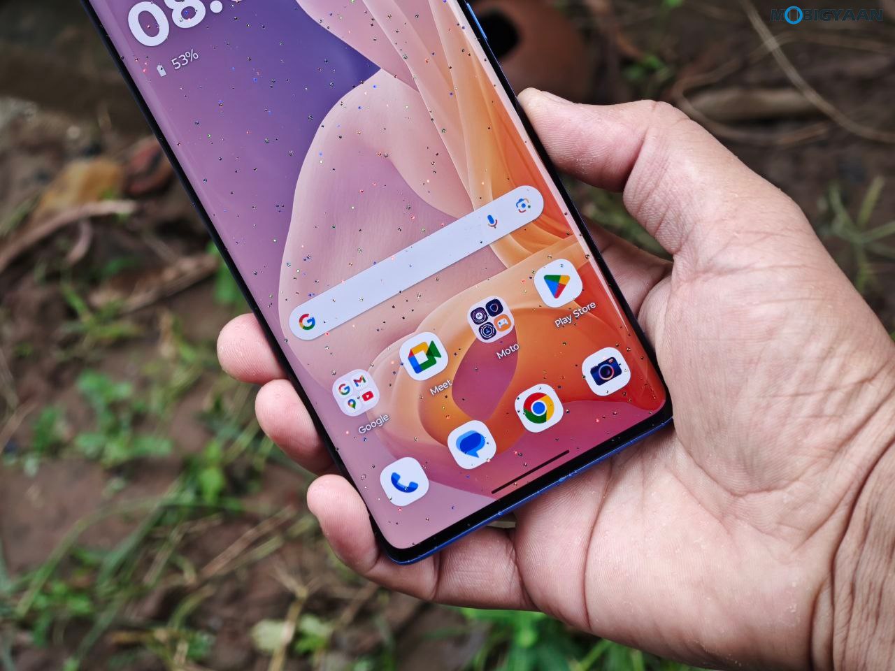 moto g85 5G Review Design Display Cameras Build Quality 15