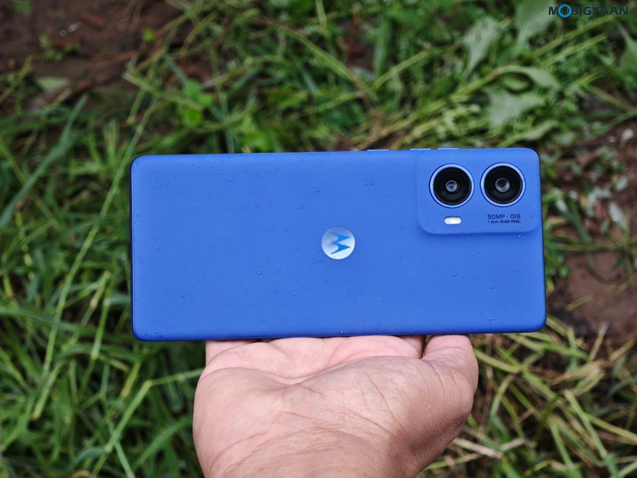 moto g85 5G Review Design Display Cameras Build Quality 21