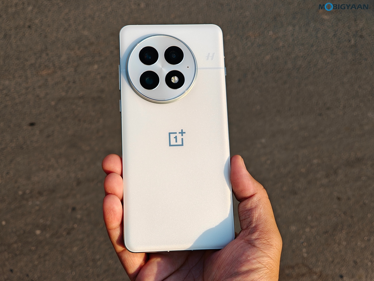 OnePlus 13 Review Design Display Cameras Build Quality 27