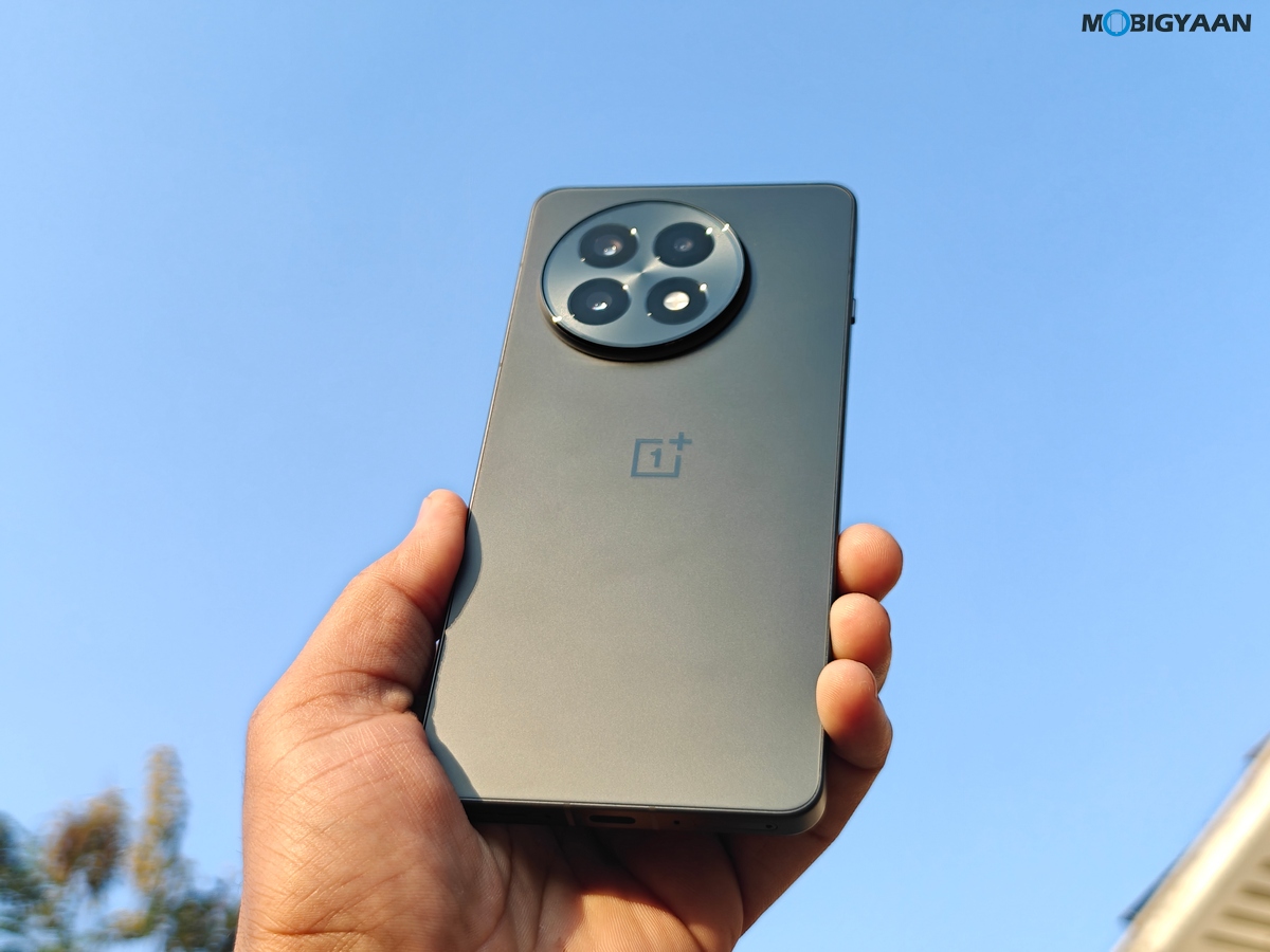 OnePlus 13R Review Design Display Cameras Build Quality 28