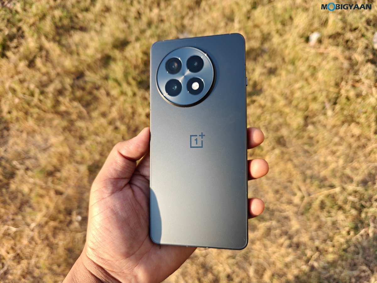 OnePlus 13R Review Design Display Cameras Build Quality 6